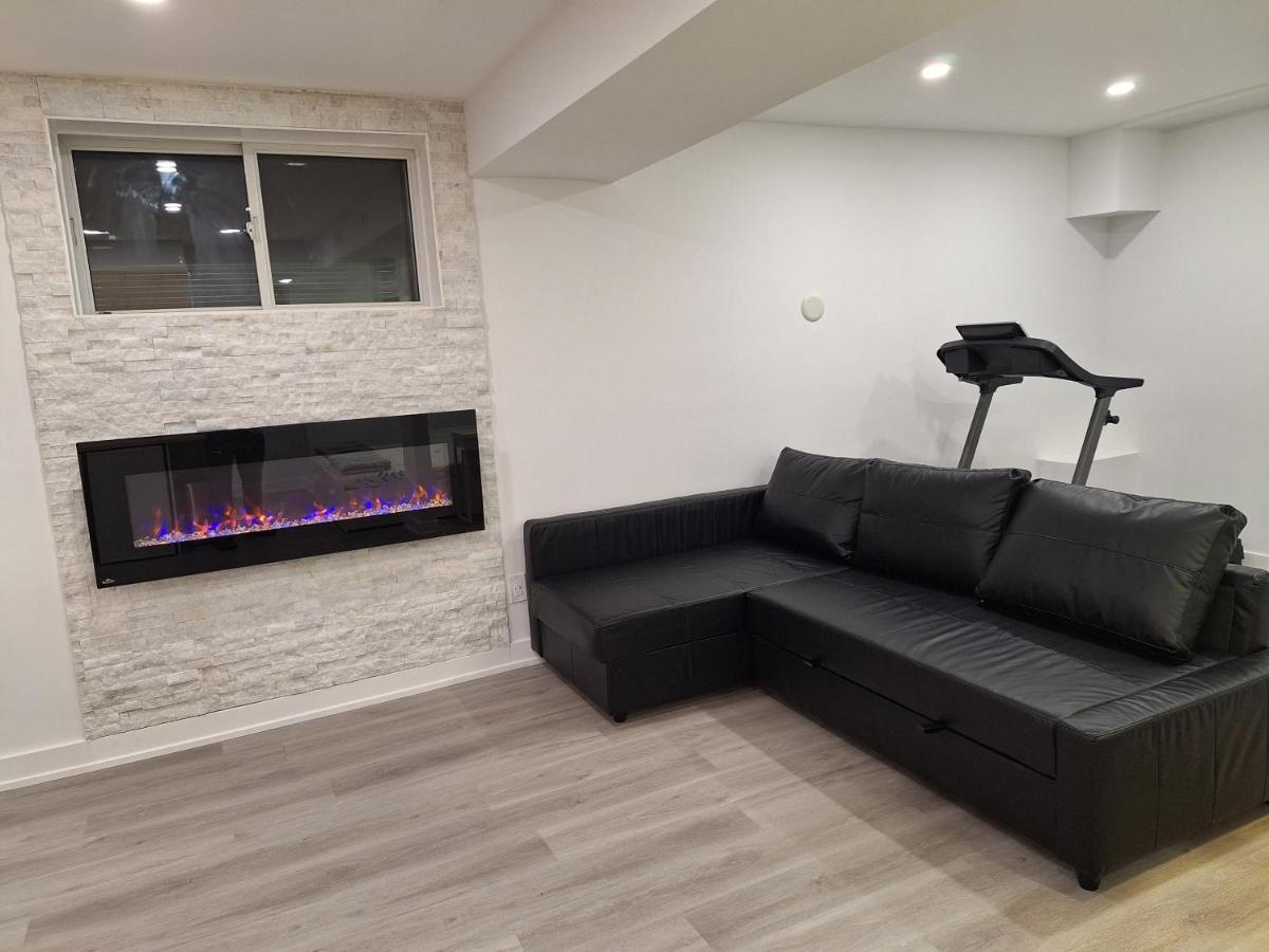 Independent Basement Studio Suite Оттава Экстерьер фото